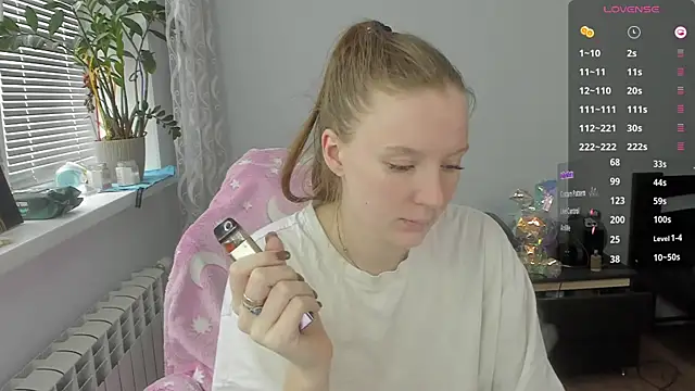 Snapshot of Mary_Blu chatting on November 20, 10:26 am Mary Blu online show from November 20, 10:26 am