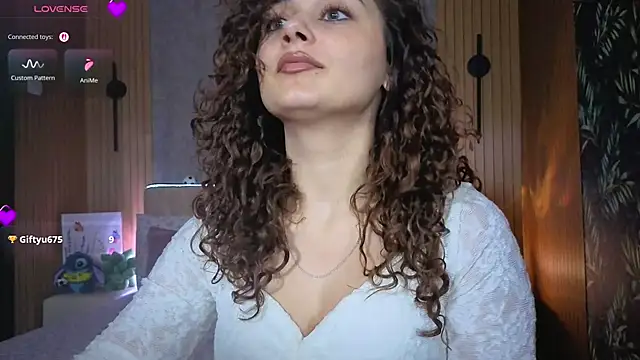 Snapshot of KatarinaHeaven chatting on July 13, 10:12 pm KatarinaHeaven online show from July 13, 10:12 pm