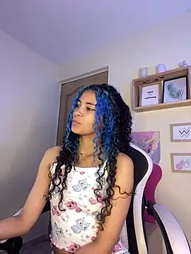 Snapshot of Franchezcaa_ chatting on July 25, 7:44 pm Franchezcaa online show from July 25, 7:44 pm