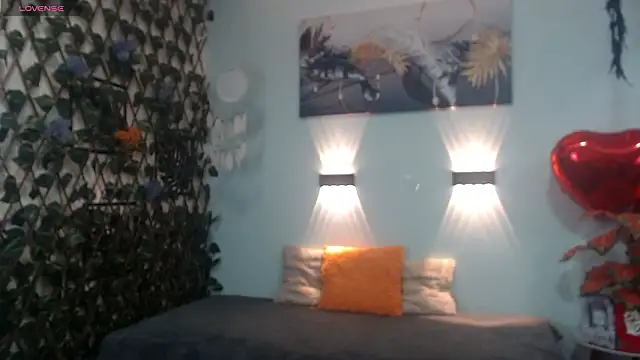 Roccoallegeri online show from March 6, 11:50 am