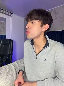 MatthewMoore  online show from March 10, 12:59 am