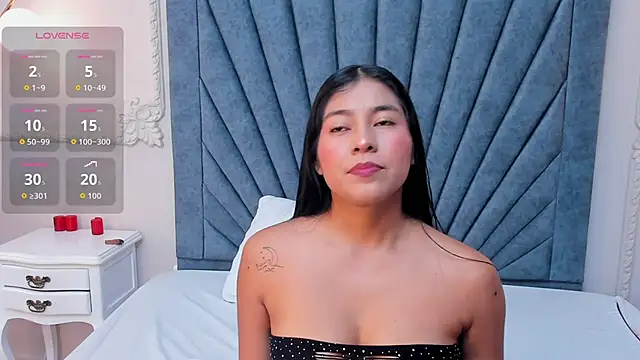 Leandra-Johnson online show from April 29, 1:48 pm