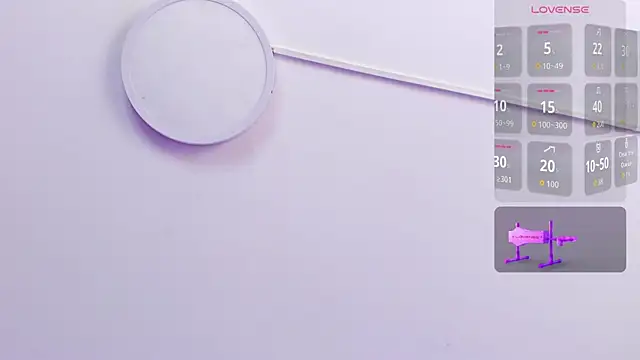 Snapshot of ashvalentine_ chatting on June 14, 2:24 am ashvalentine online show from June 14, 2:24 am