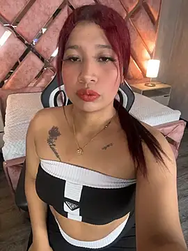 Cherry Charlottee online show from March 18, 7:28 pm