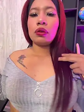 Snapshot of Cherry_Charlottee chatting on June 1, 7:48 pm Cherry Charlottee online show from June 1, 7:48 pm