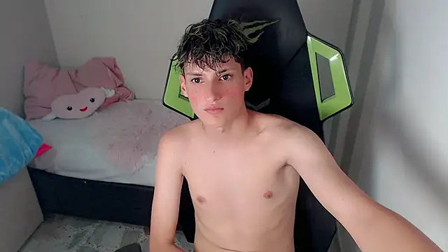 Snapshot of Pablito_junior chatting on May 24, 12:48 am Pablito junior online show from May 24, 12:48 am