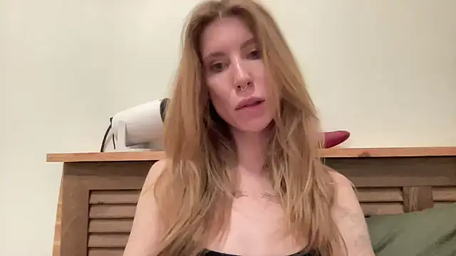 LunaLila7 online show from March 18, 5:38 pm