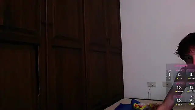 hot moons online show from March 9, 6:06 am