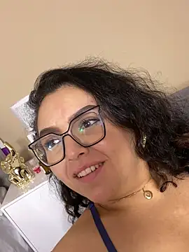 AlmaraRouge online show from May 19, 1:56 am