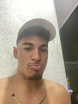 Snapshot of Ares_DAMM chatting on June 15, 9:11 am Ares DAMM online show from June 15, 9:11 am