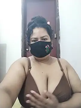 Snapshot of Star--Girl chatting on June 28, 11:44 pm Star--Girl online show from June 28, 11:44 pm
