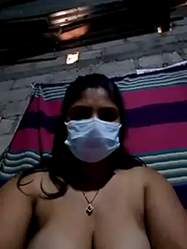 Snapshot of nilkirilli chatting on March 8, 4:05 am nilkirilli online show from March 8, 4:05 am