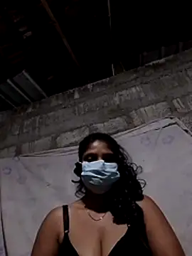 Snapshot of nilkirilli chatting on March 13, 12:17 am nilkirilli online show from March 13, 12:17 am