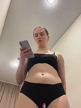 pinkpeachx online show from May 8, 12:05 am