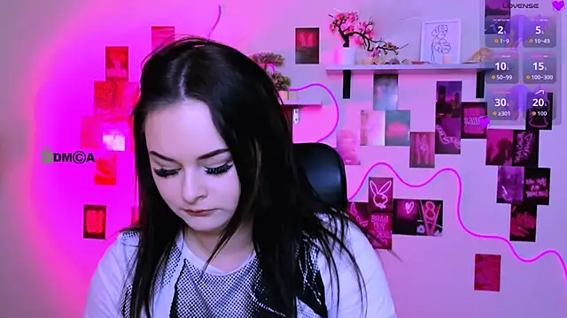 miss courtney  online show from March 18, 9:45 am