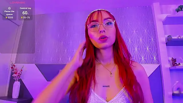 Ashleey Vega online show from May 21, 1:18 pm