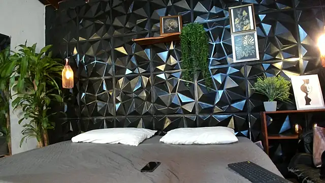 Alicia colton online show from March 17, 12:30 pm