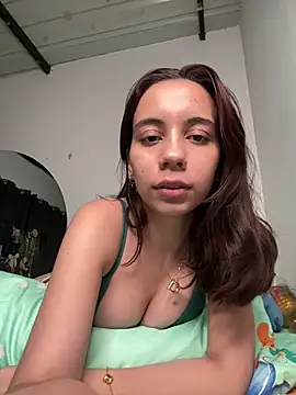Nicole Cute04 online show from June 12, 4:33 am