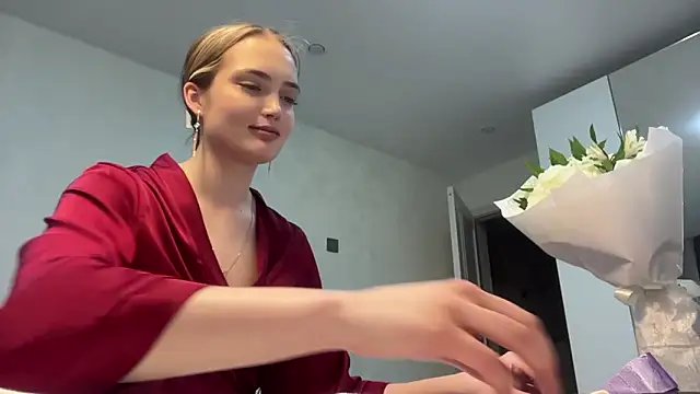 Angela Rosssee online show from March 8, 3:27 pm