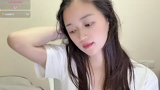 Snapshot of jinxiyao01 chatting on June 24, 2:49 pm jinxiyao01 online show from June 24, 2:49 pm
