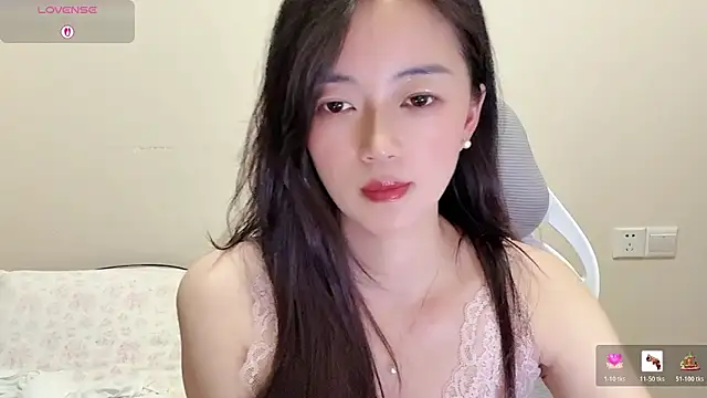 Snapshot of jinxiyao01 chatting on August 1, 2:49 pm jinxiyao01 online show from August 1, 2:49 pm