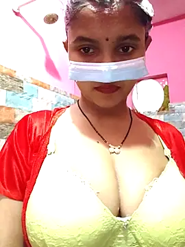 Snapshot of Sexy_Sonniyaa chatting on August 3, 6:45 am Sexy Sonniyaa online show from August 3, 6:45 am