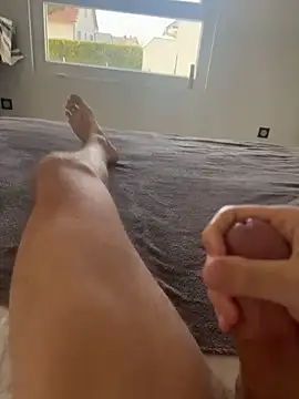 Snapshot of thk01 chatting on March 24, 11:37 am thk01 online show from March 24, 11:37 am