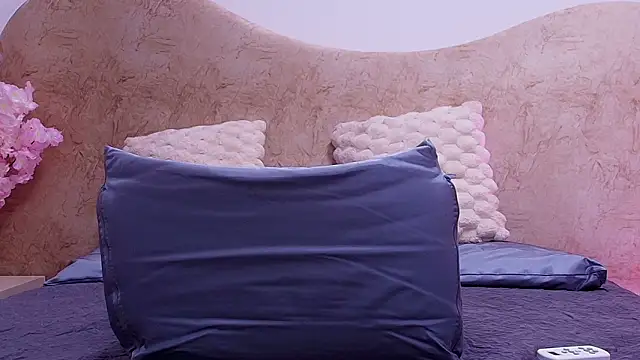 Valez Rob online show from March 12, 7:20 pm