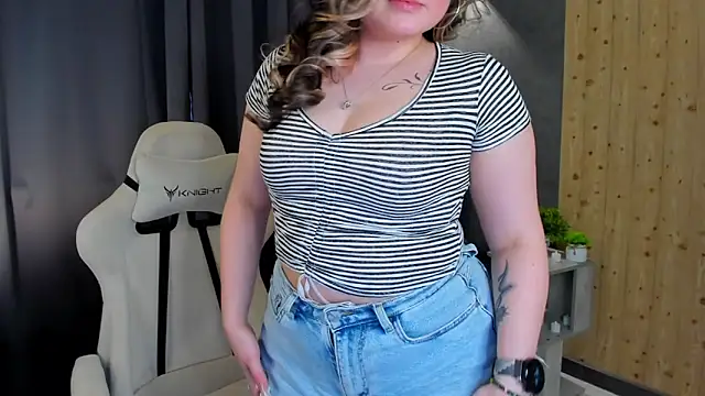 leilawinx online show from March 10, 1:16 pm