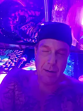 drednasty online show from April 23, 4:53 pm