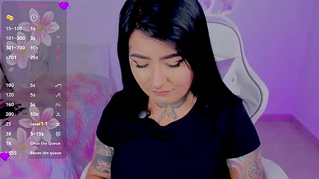 Snapshot of heeyy_kitty chatting on July 28, 8:52 pm heeyy kitty online show from July 28, 8:52 pm