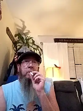 Snapshot of AgoneCanal chatting on May 11, 2:06 am AgoneCanal online show from May 11, 2:06 am