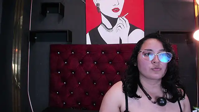 Sarah  Moonx online show from June 15, 7:16 pm