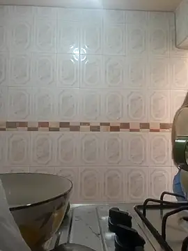 Caroline hernandes online show from March 15, 2:01 pm