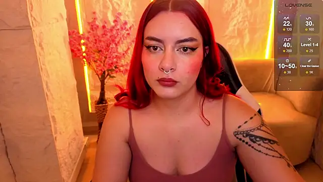 Soffia Hot Tx online show from March 16, 1:04 pm