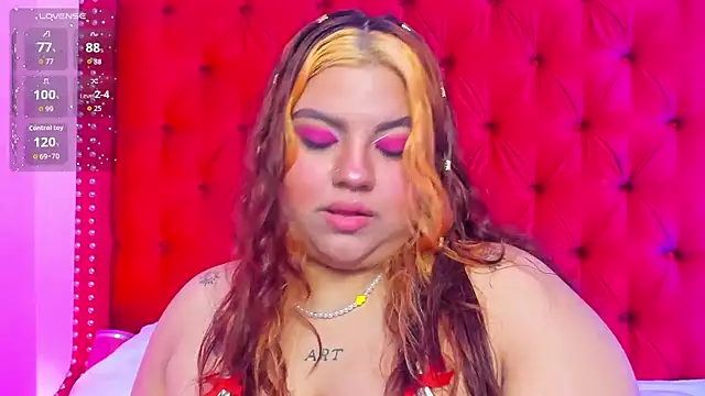 Snapshot of SunnyHoney_ chatting on July 25, 12:14 pm SunnyHoney online show from July 25, 12:14 pm