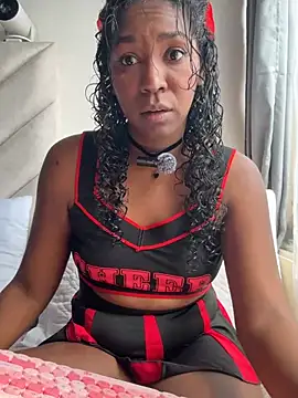 Snapshot of maryjane_ebony chatting on July 22, 2:20 pm maryjane ebony online show from July 22, 2:20 pm
