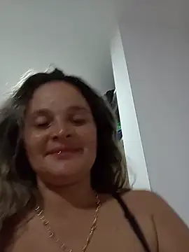 Pamela Uribe online show from March 15, 12:05 am