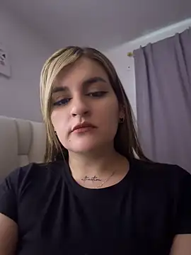Snapshot of bellamy__ chatting on May 9, 10:48 pm bellamy online show from May 9, 10:48 pm