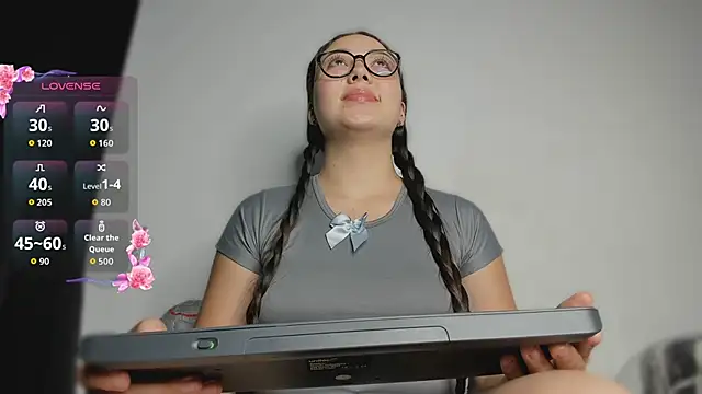 Pamelaa moon online show from March 15, 12:22 pm