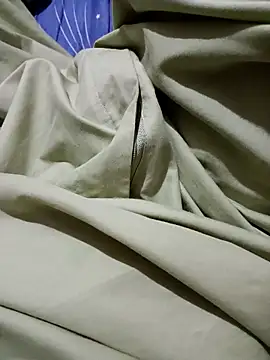 Snapshot of rockmen04 chatting on March 9, 3:21 am rockmen04 online show from March 9, 3:21 am