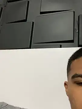 negro23cmdotado online show from May 2, 4:23 pm