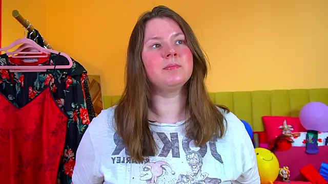 MelodyMoores online show from May 16, 6:54 am