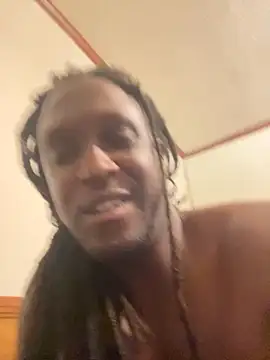 Snapshot of Kings0318 chatting on April 4, 1:26 am Kings0318 online show from April 4, 1:26 am