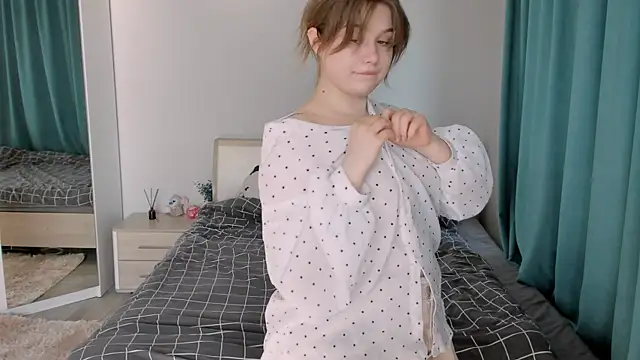 JennyHardy online show from August 9, 1:27 pm