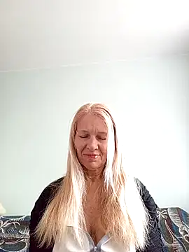 ViktoriaSexi1 online show from April 22, 12:07 pm