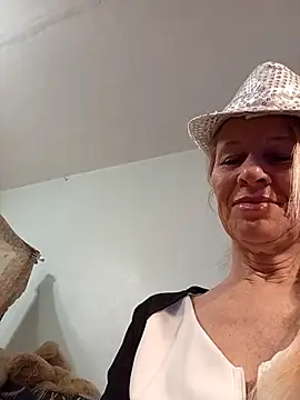 ViktoriaSexi1 online show from April 27, 7:12 pm