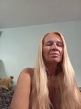 Snapshot of ViktoriaSexi1 chatting on May 26, 7:21 pm ViktoriaSexi1 online show from May 26, 7:21 pm