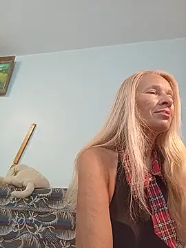 Snapshot of ViktoriaSexi1 chatting on June 10, 6:51 pm ViktoriaSexi1 online show from June 10, 6:51 pm