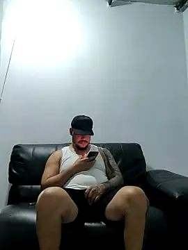 BadboyDirty1 online show from July 11, 4:26 am